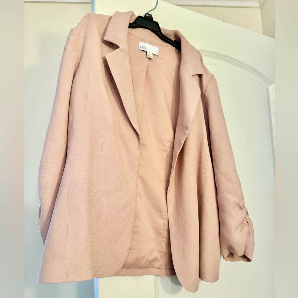Like NEW Baby Pink Soft 3/4 Sleeves bubble hem Blazer - 100% Modal